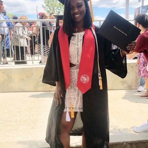 Meet your Posher, Jasmine